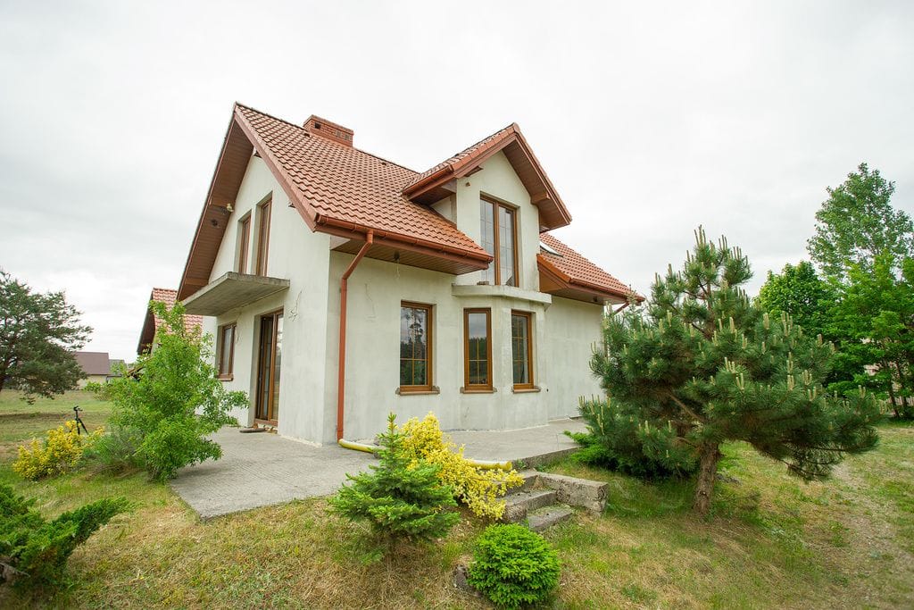 Dom 6 pokojowe na Sprzedaż