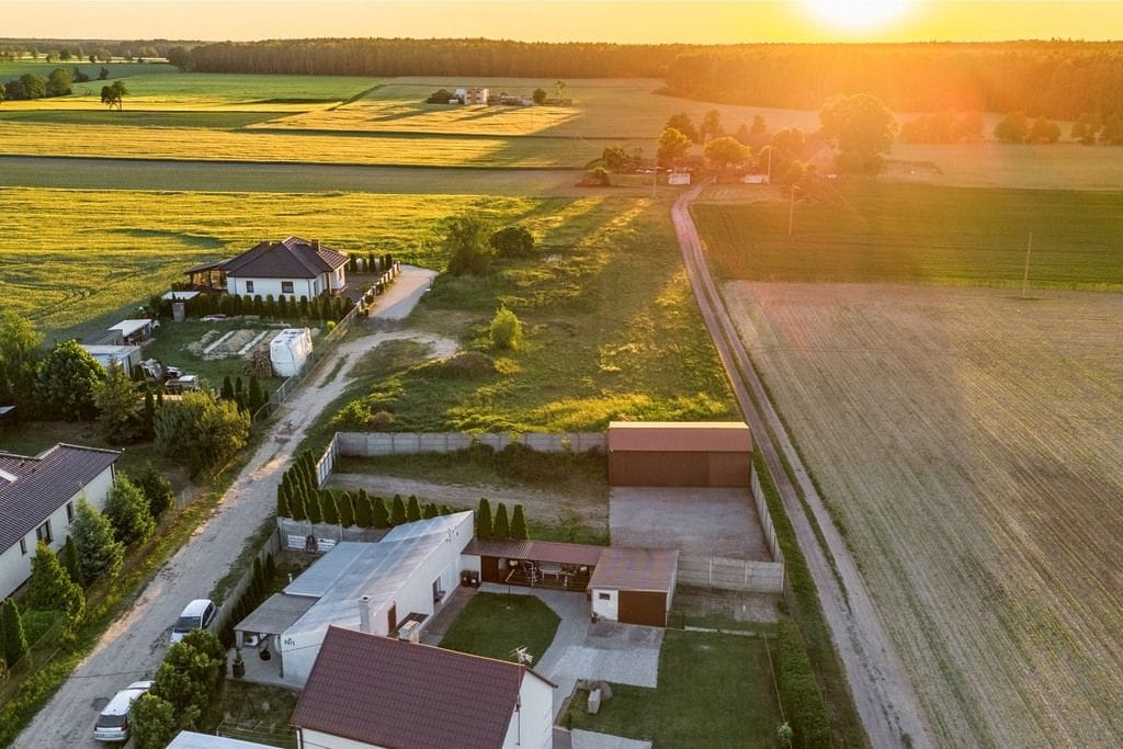 Działka  pokojowe na Sprzedaż