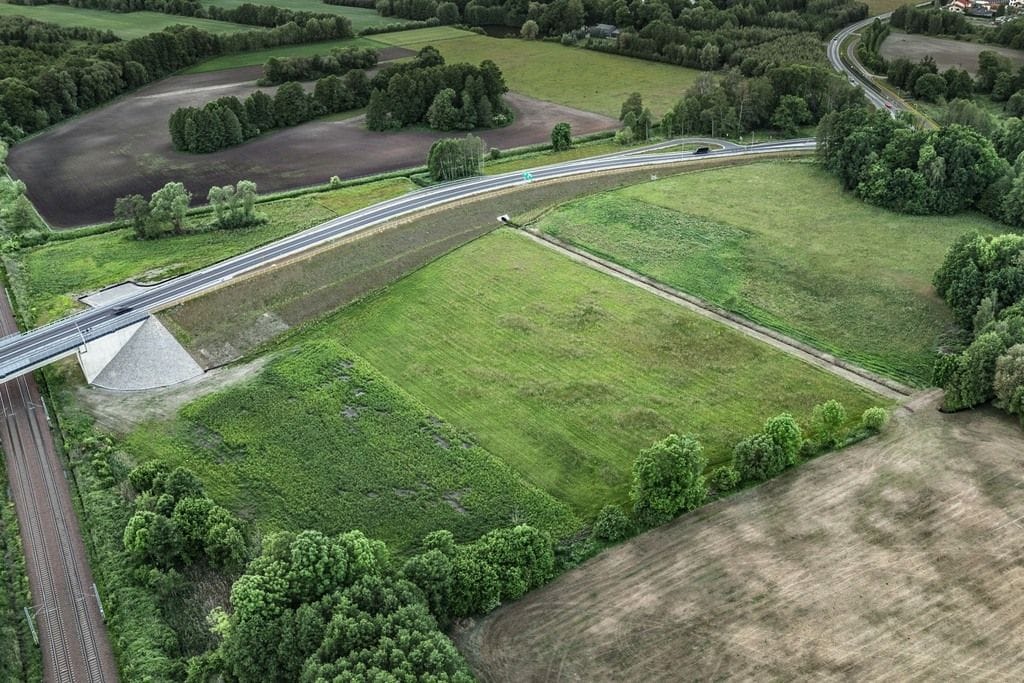 Działka  pokojowe na Sprzedaż