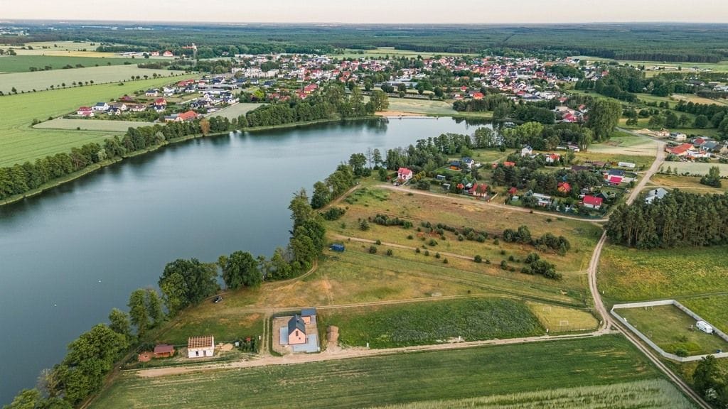 Działka  pokojowe na Sprzedaż