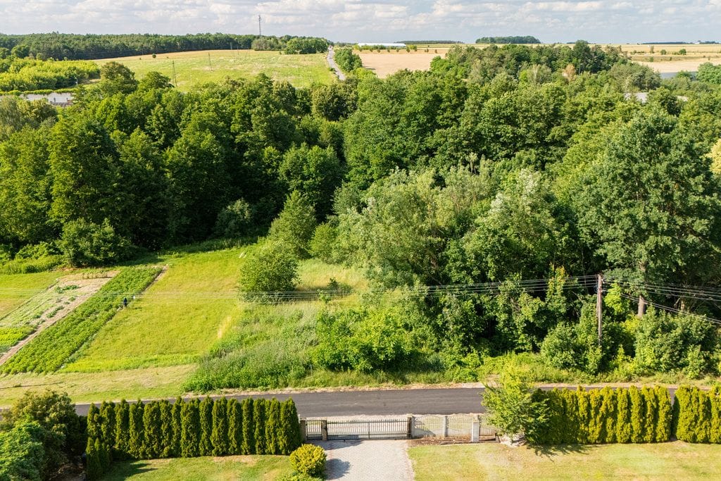 Działka  pokojowe na Sprzedaż