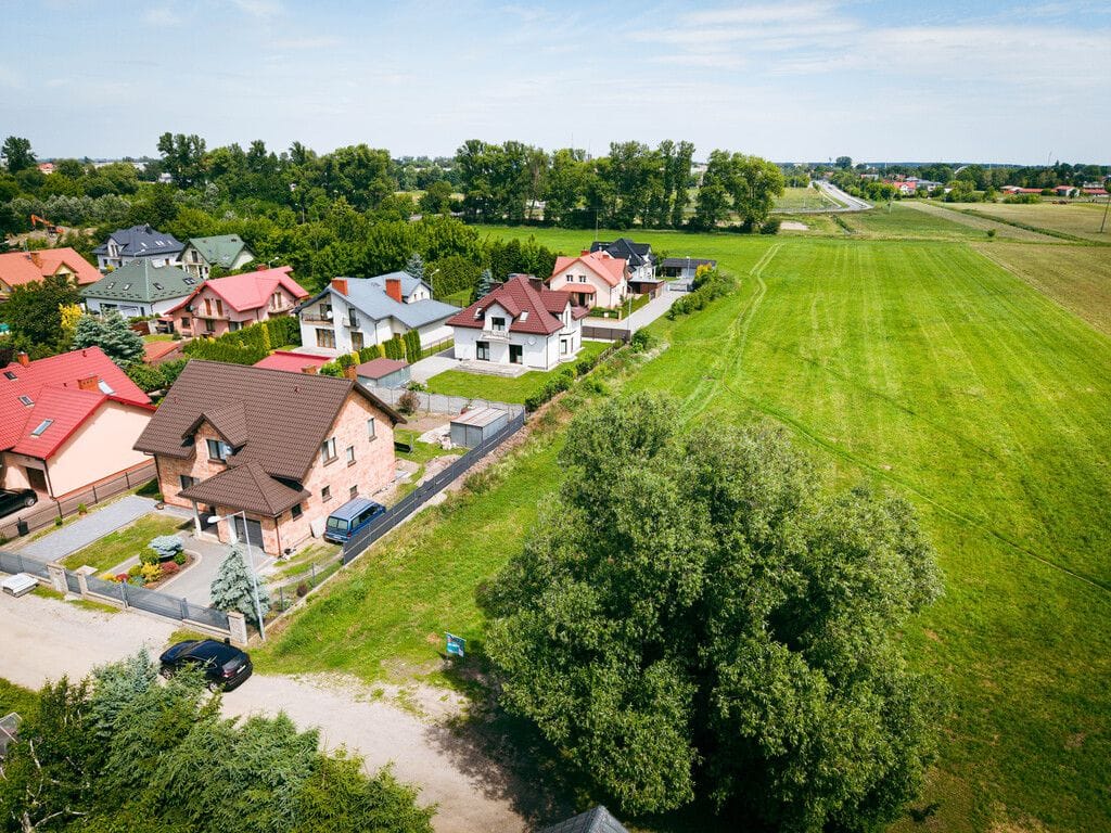 Działka  pokojowe na Sprzedaż