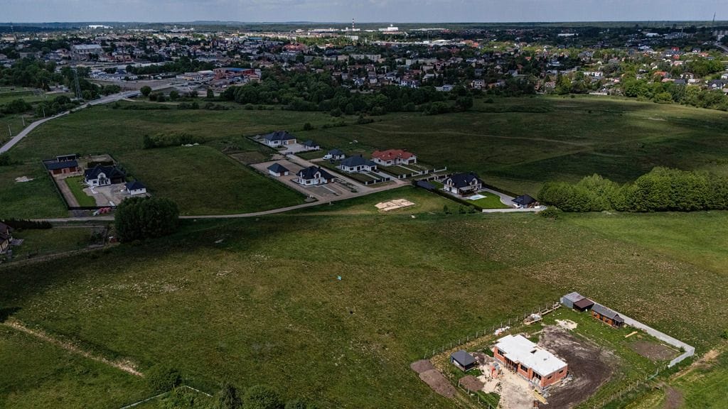 Działka  pokojowe na Sprzedaż