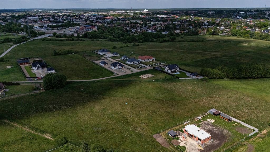Działka  pokojowe na Sprzedaż