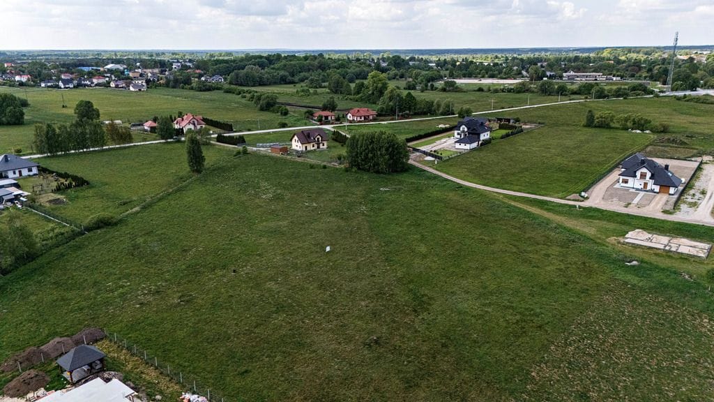 Działka  pokojowe na Sprzedaż