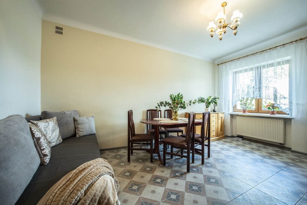 Dom 5 pokojowe na Sprzedaż
