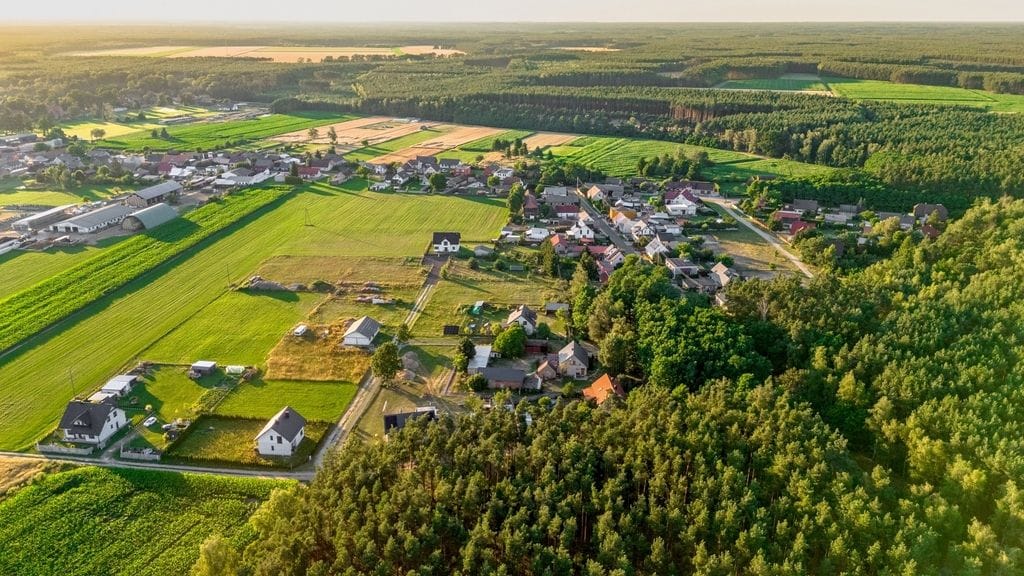 Działka  pokojowe na Sprzedaż