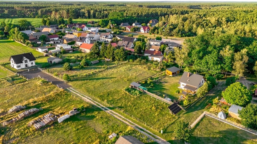 Działka  pokojowe na Sprzedaż