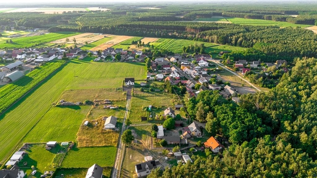 Działka  pokojowe na Sprzedaż