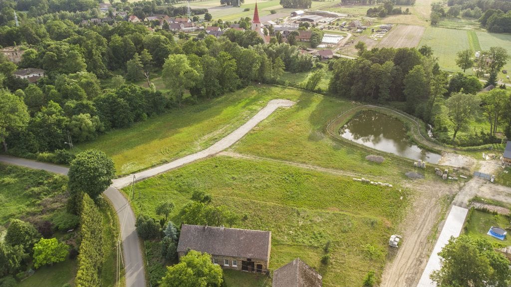 Działka  pokojowe na Sprzedaż