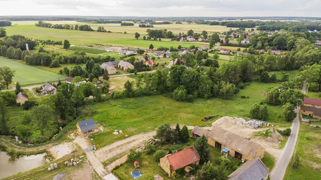 Działka  pokojowe na Sprzedaż