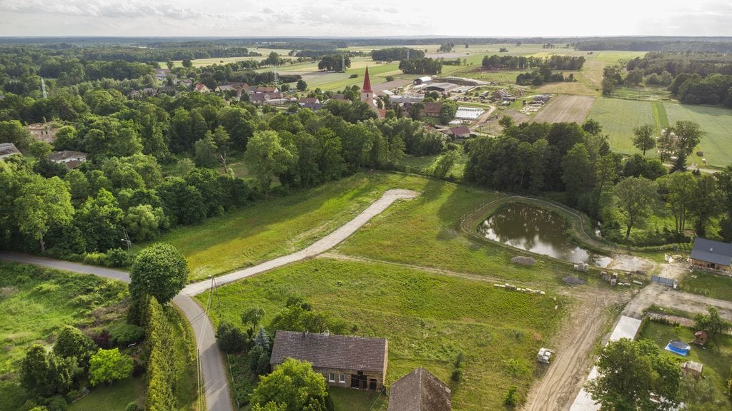 Działka  pokojowe na Sprzedaż