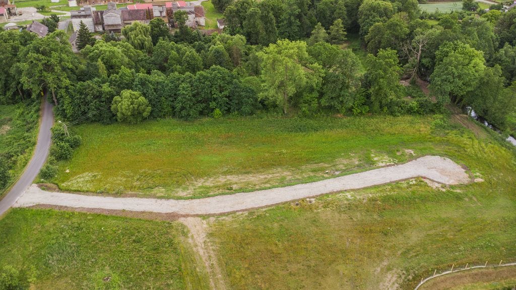 Działka  pokojowe na Sprzedaż