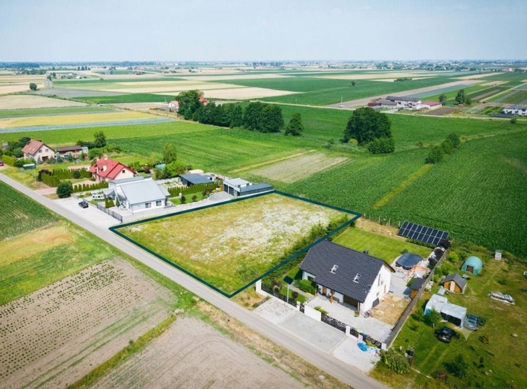 Działka  pokojowe na Sprzedaż