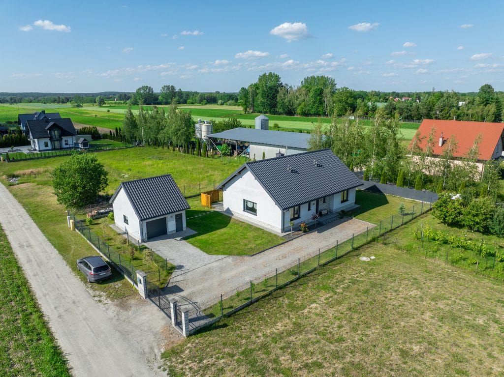 Dom 3 pokojowe na Sprzedaż