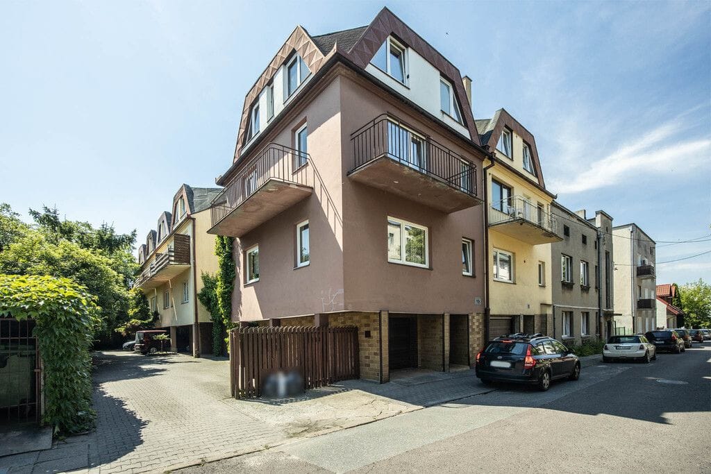 Dom 5 pokojowe na Sprzedaż