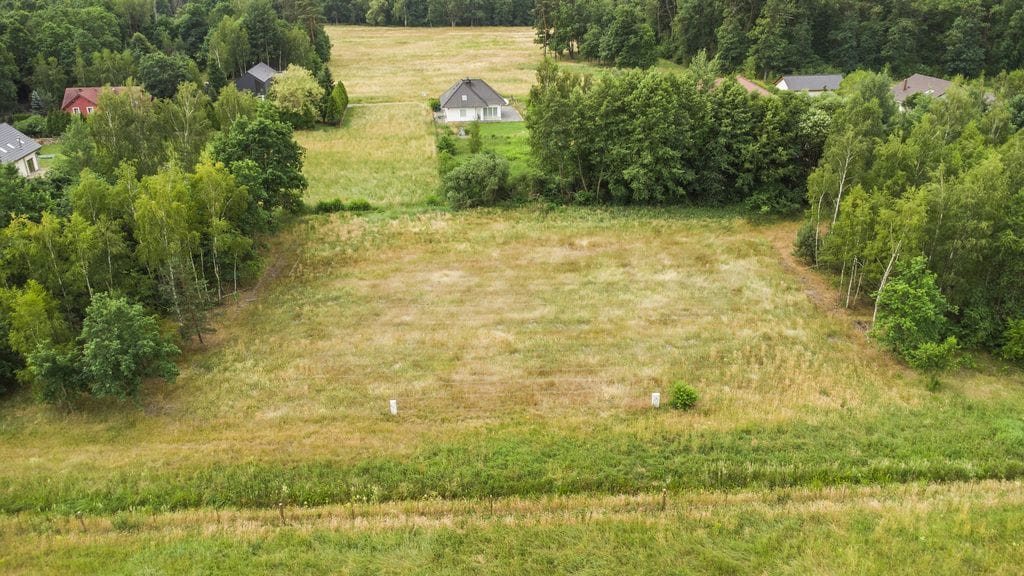 Działka  pokojowe na Sprzedaż