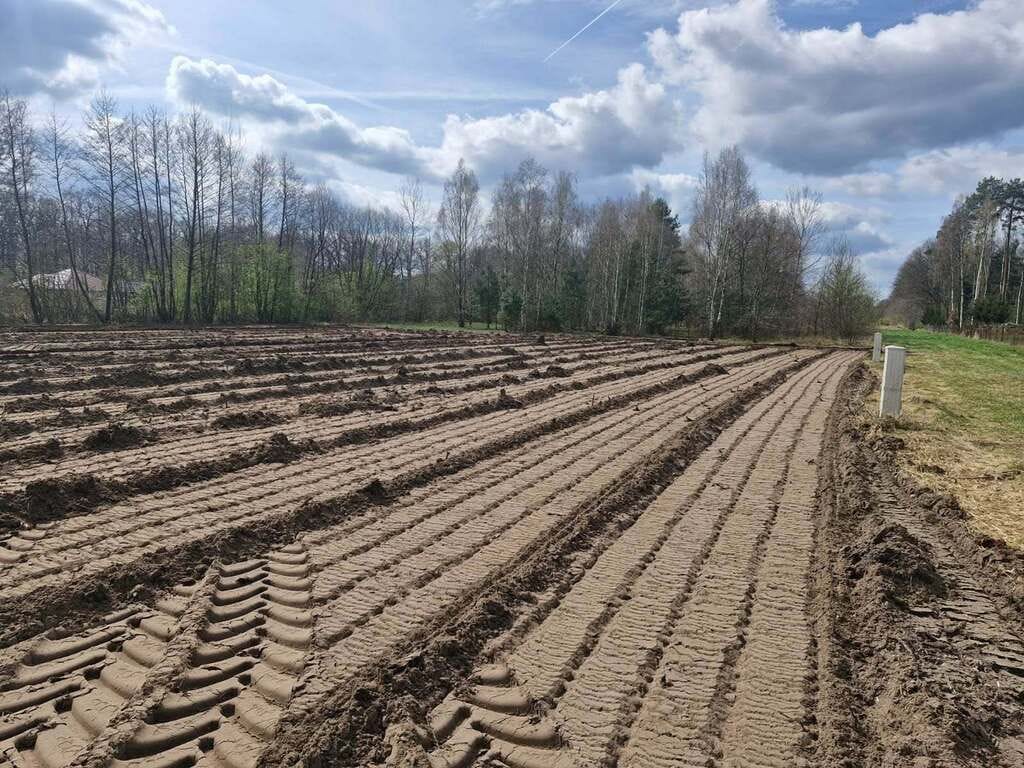 Działka  pokojowe na Sprzedaż