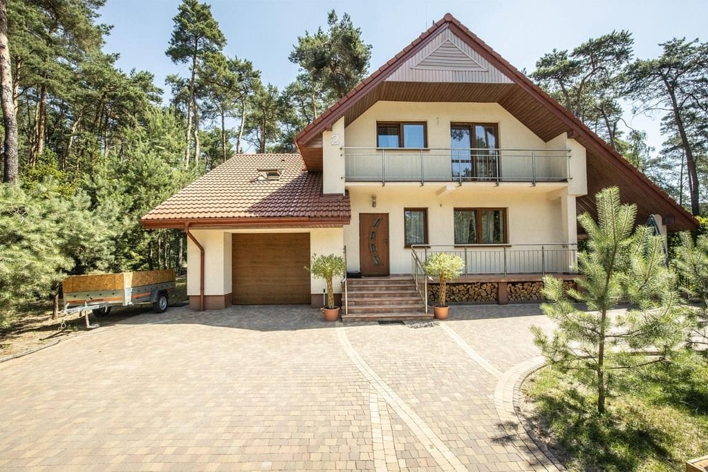 Dom 4 pokojowe na Sprzedaż
