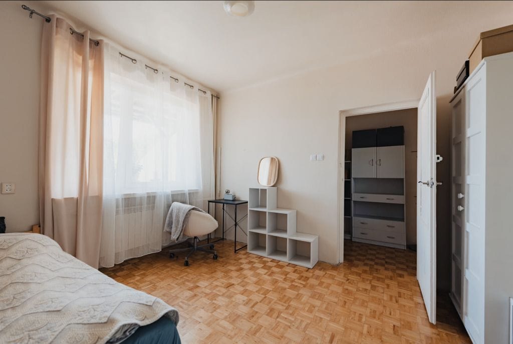 Dom 8 pokojowe na Sprzedaż