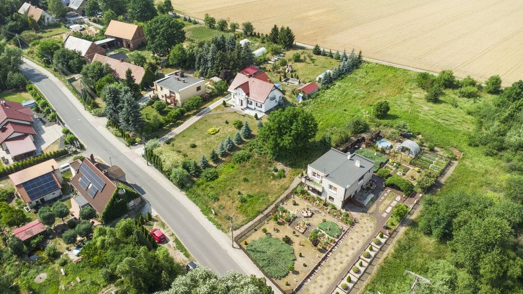 Działka  pokojowe na Sprzedaż