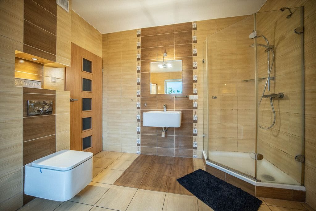 Dom 5 pokojowe na Sprzedaż