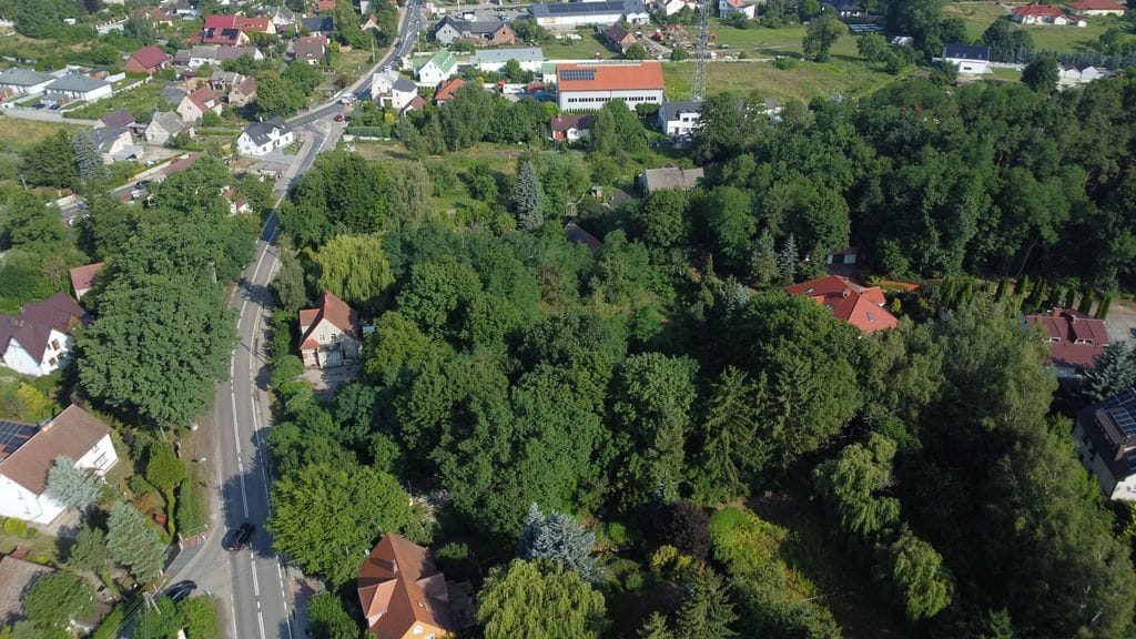 Działka  pokojowe na Sprzedaż