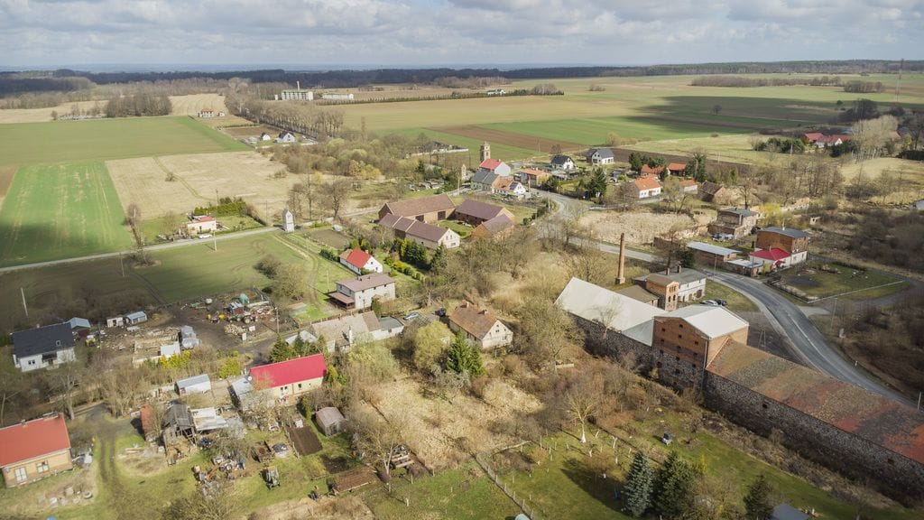 Dom 4 pokojowe na Sprzedaż