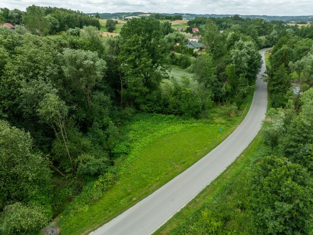 Działka  pokojowe na Sprzedaż