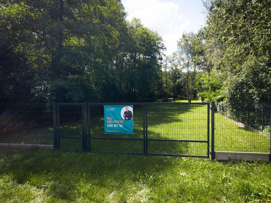 Działka  pokojowe na Sprzedaż