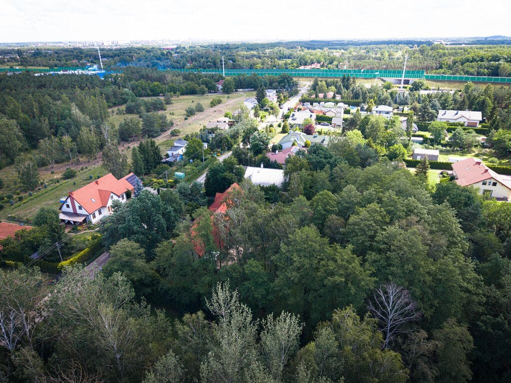 Działka  pokojowe na Sprzedaż