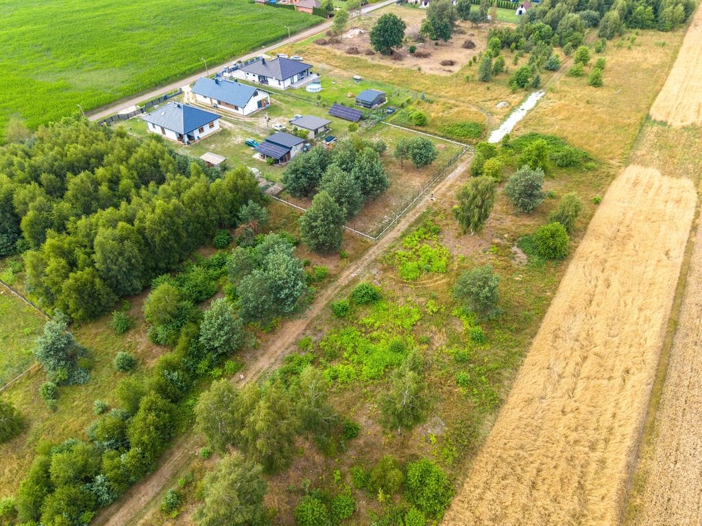 Działka  pokojowe na Sprzedaż