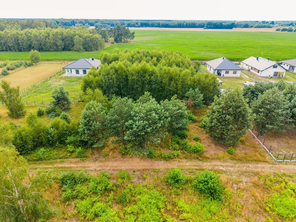 Działka  pokojowe na Sprzedaż