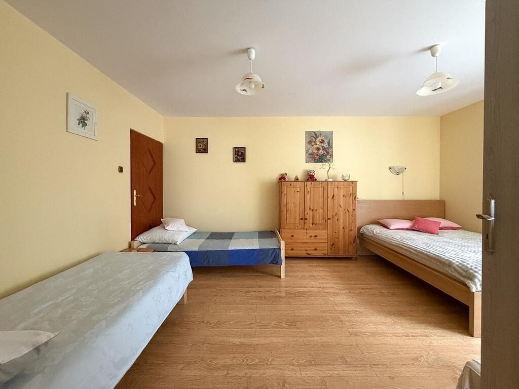 Lokal użytkowy  pokojowe na Sprzedaż