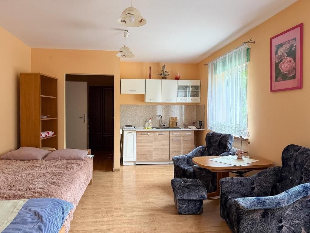 Lokal użytkowy  pokojowe na Sprzedaż