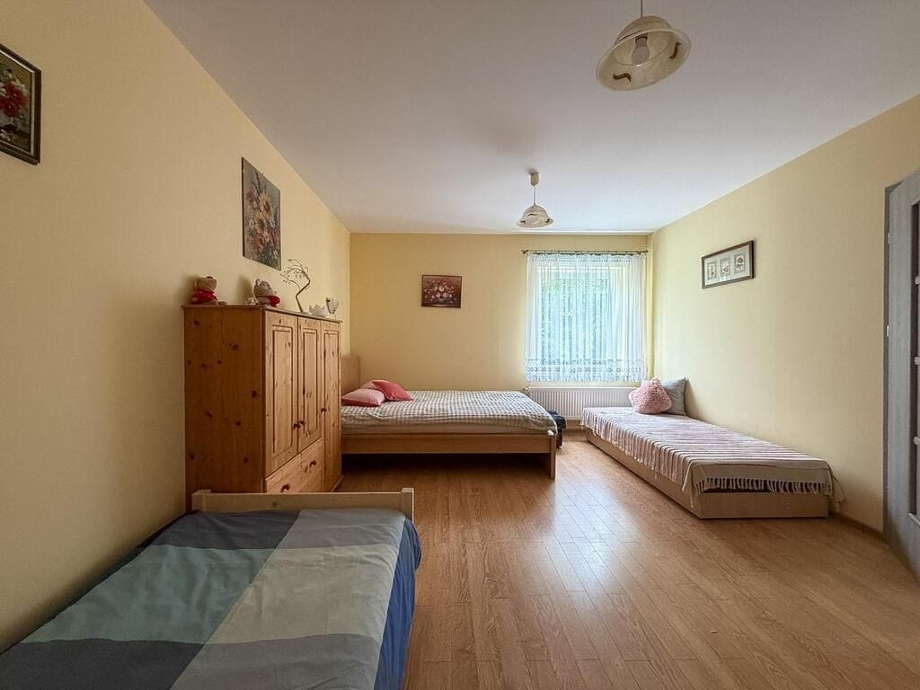 Lokal użytkowy  pokojowe na Sprzedaż