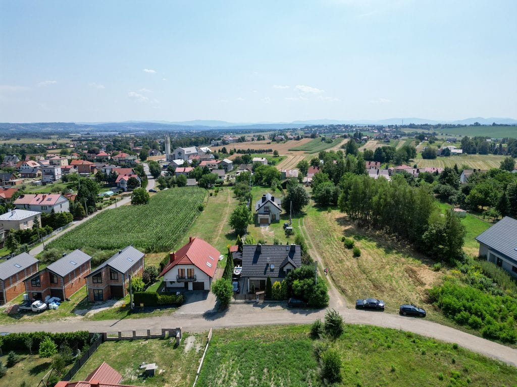 Dom 4 pokojowe na Sprzedaż