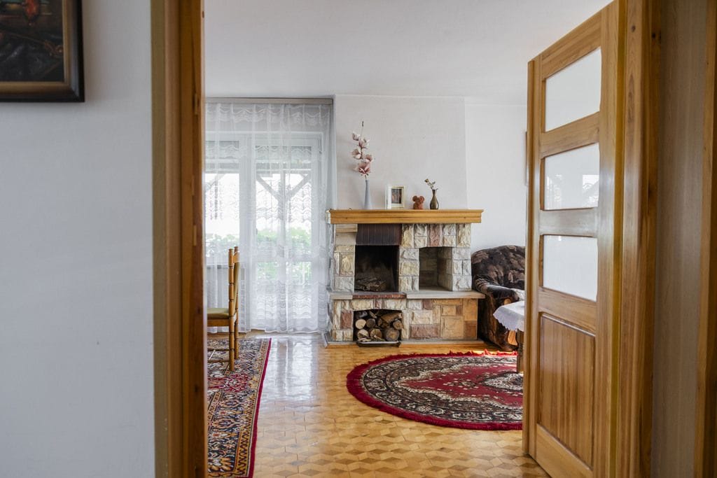 Dom 6 pokojowe na Sprzedaż