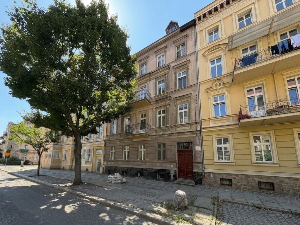 Mieszkanie 4 pokojowe na Sprzedaż