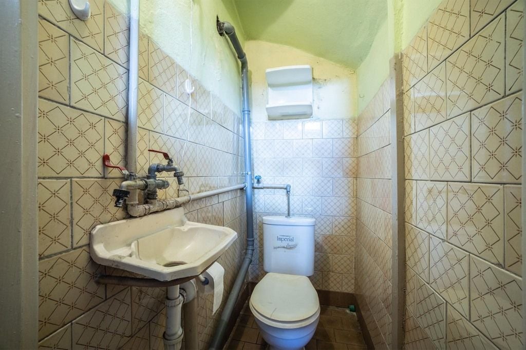 Lokal użytkowy  pokojowe na Sprzedaż