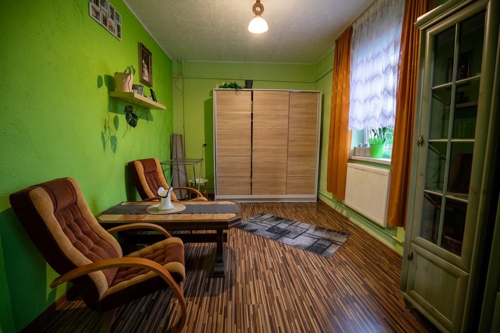 Dom 4 pokojowe na Sprzedaż