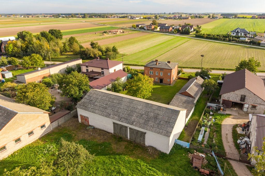 Dom 6 pokojowe na Sprzedaż