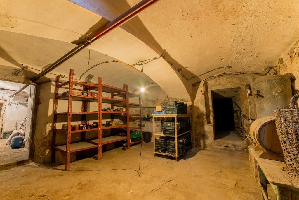 Dom 10 pokojowe na Sprzedaż