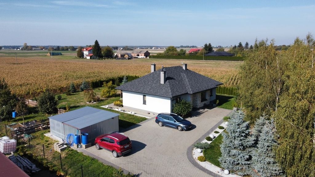 Dom 4 pokojowe na Sprzedaż