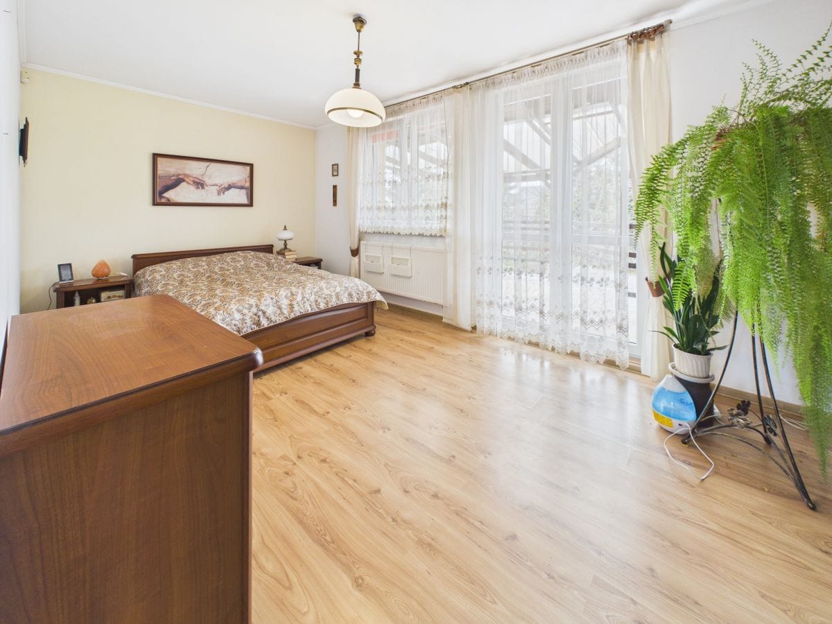 Dom 6 pokojowe na Sprzedaż