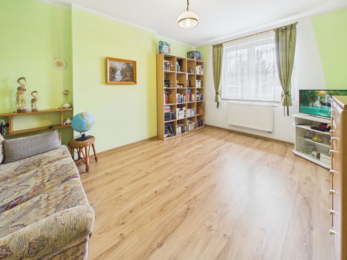 Dom 6 pokojowe na Sprzedaż