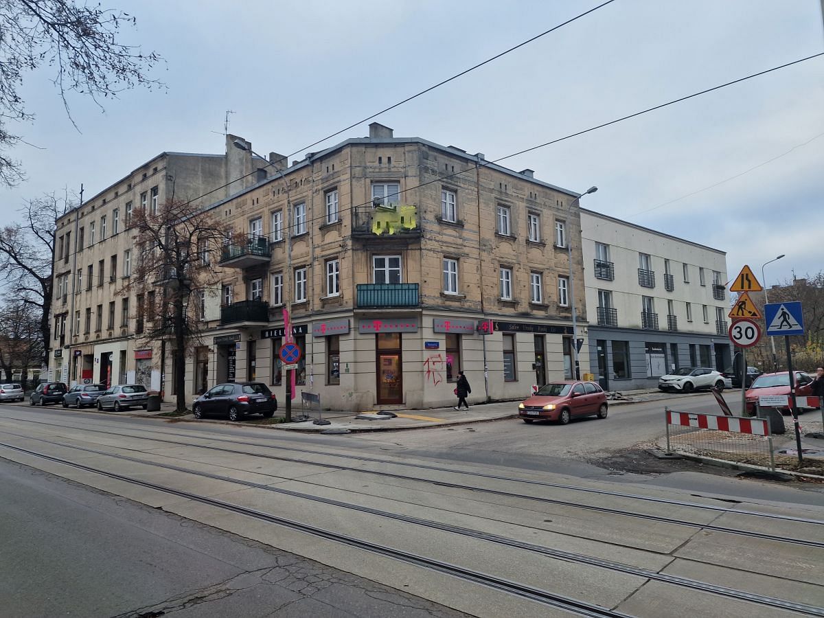 Dom 40 pokojowe na Sprzedaż
