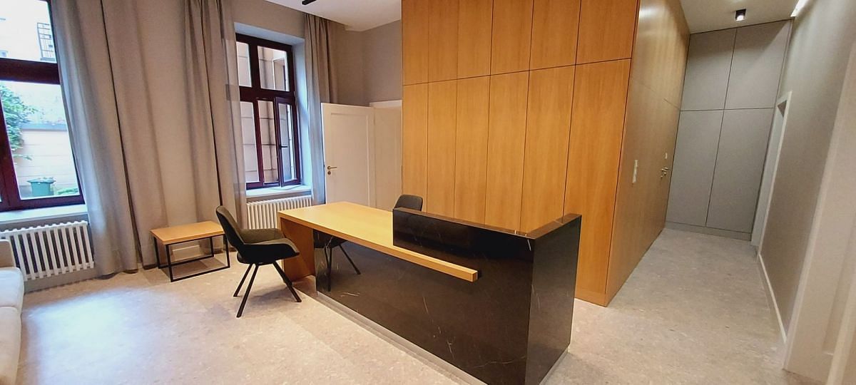 Lokal użytkowy  pokojowe na Wynajem