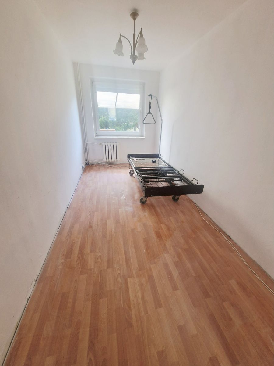 Mieszkanie 4 pokojowe na Sprzedaż