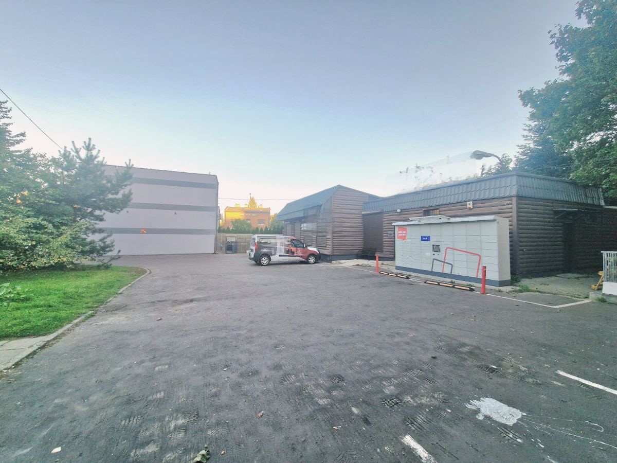 Lokal użytkowy  pokojowe na Sprzedaż